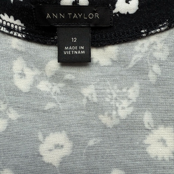 Ann Taylor Black and White Floral Dress - Picture 5 of 9